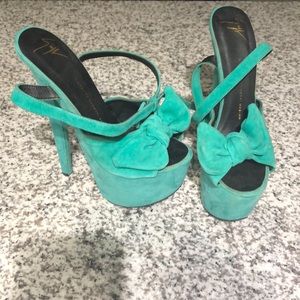 Sky High Platform Heels 👠